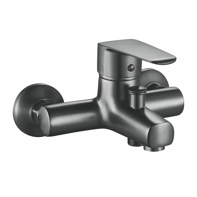 Metaalgrijze badkraan